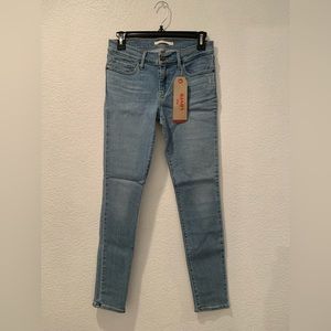 Levi’s Jeans